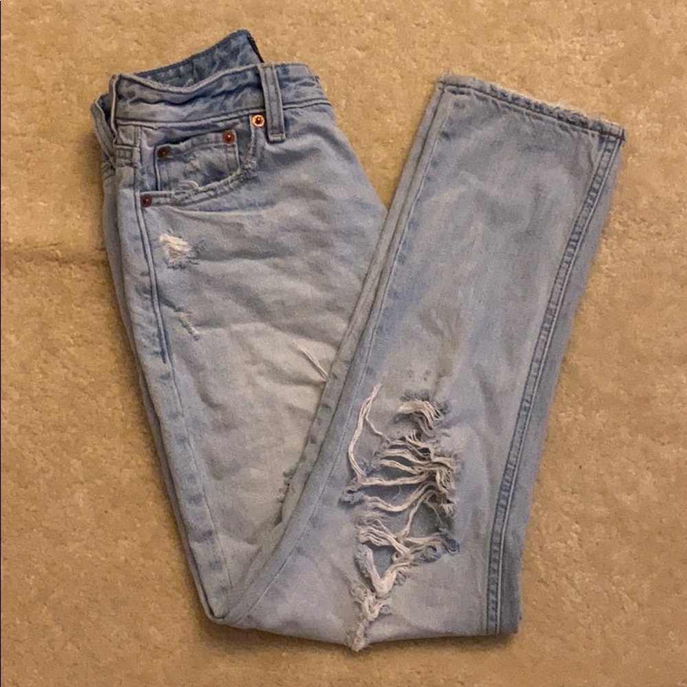 High waisted Girlfriend Jeans
